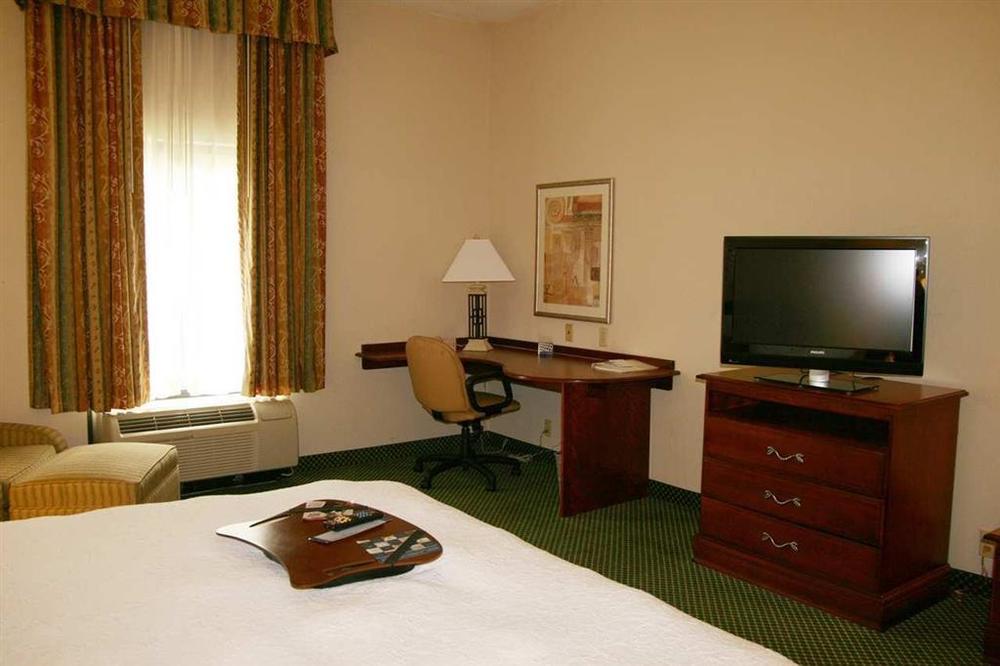 Hampton Inn Akron-South Oda fotoğraf