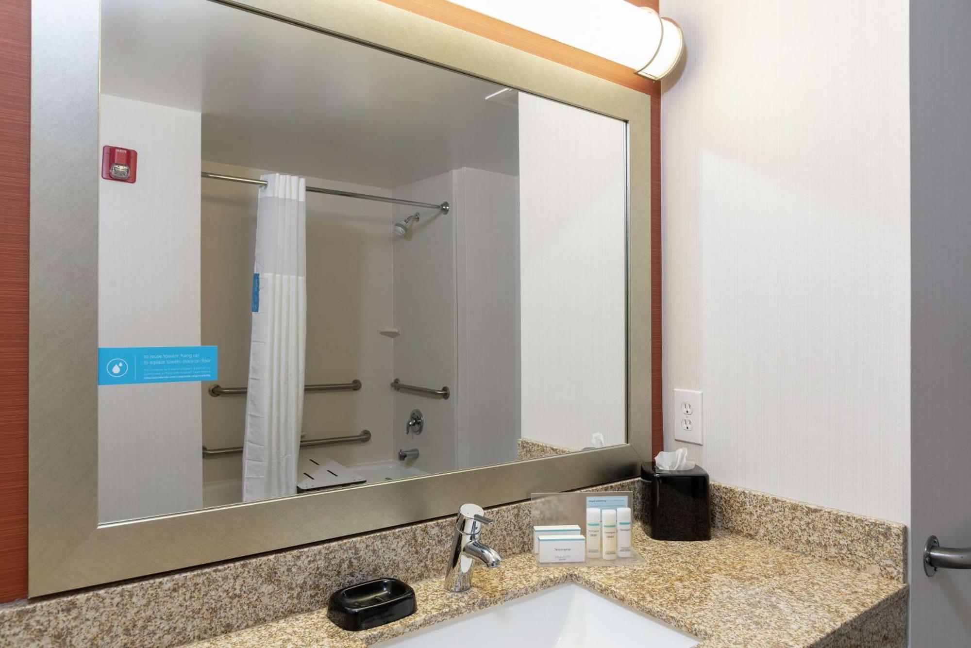 Hampton Inn Akron-South Dış mekan fotoğraf
